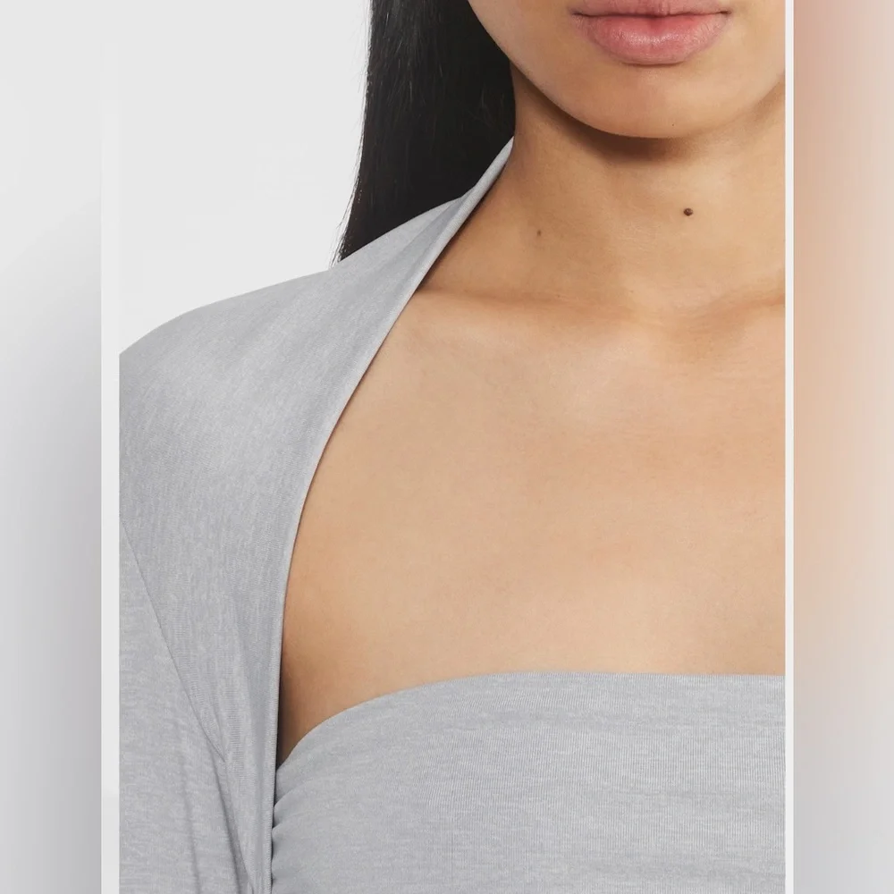 Aritzia Contour Flourish Longsleeve Top Chrome Ruched Flattering Smoothing - Picture 3 of 11